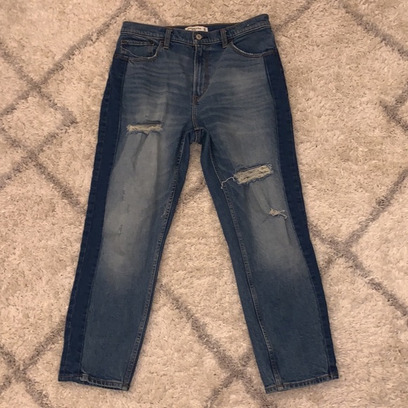 Abercrombie & Fitch The Mom High Rise Jeans - Picture 2 of 4